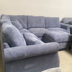 New Gray 4pc Sectional Sofa 99x99 Includes Ottoman. Can DeliverCan Finance