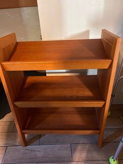 Wooden 3-Tier Bookshelf