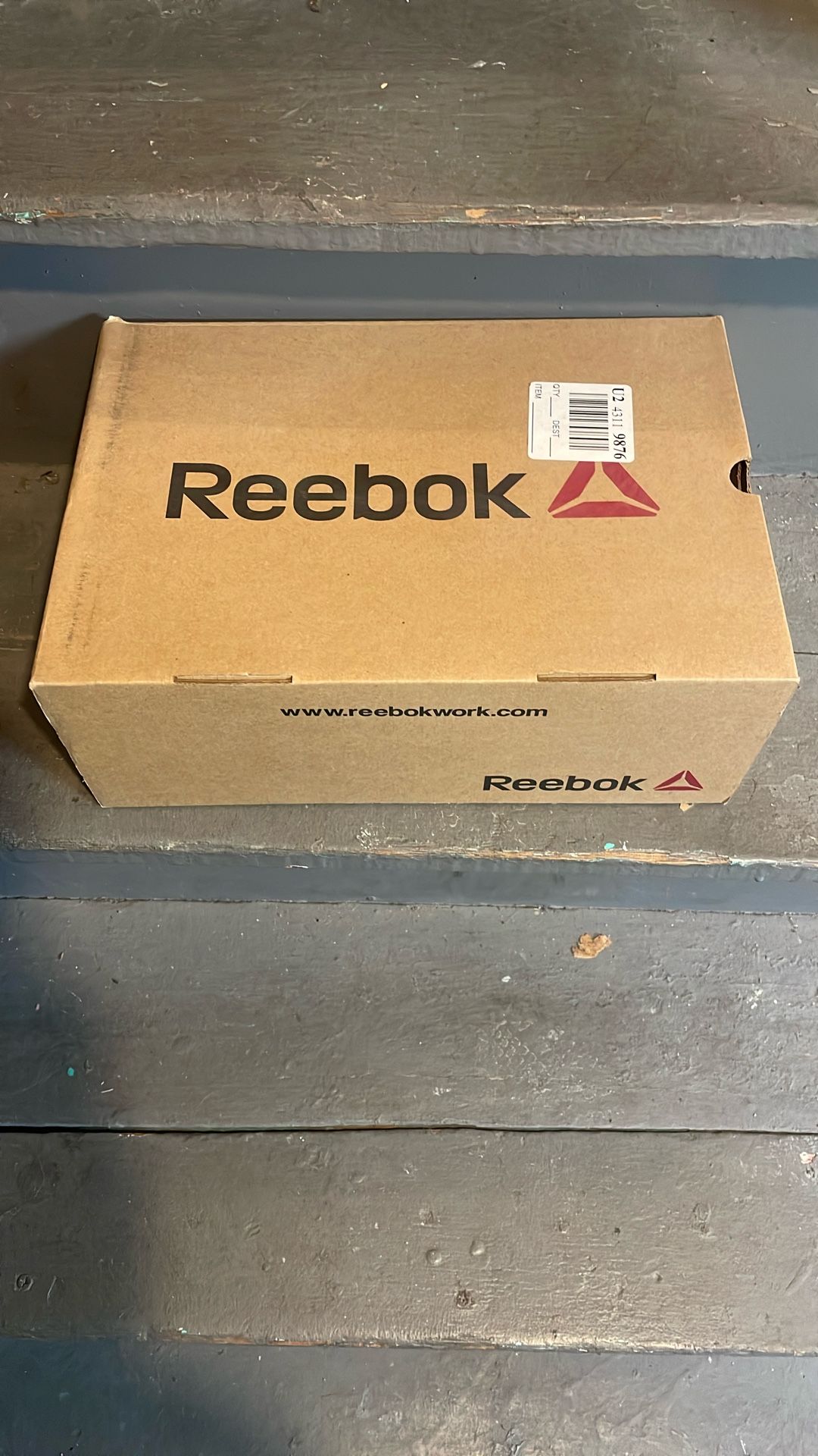 Reebok Women 9.5 Punta De Metal