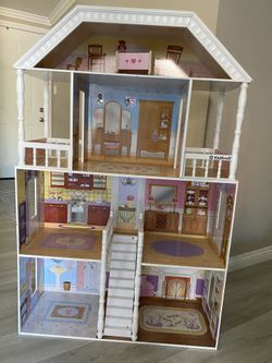 KidKraft Dollhouse