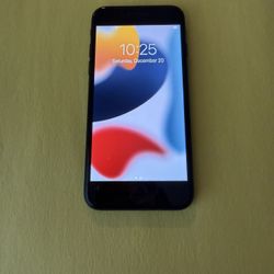 iPhone 7 black 32gb Unlocked Excellent Condition 