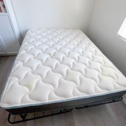 Queen Size Bamboo Mattress + Metal Grid Frame – Excellent Condition