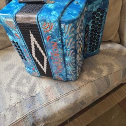 Acordion Marca Norteño 2 Tonos Fa Y Sol  2300  dollars Nuevecito  Funciona Al 💯 