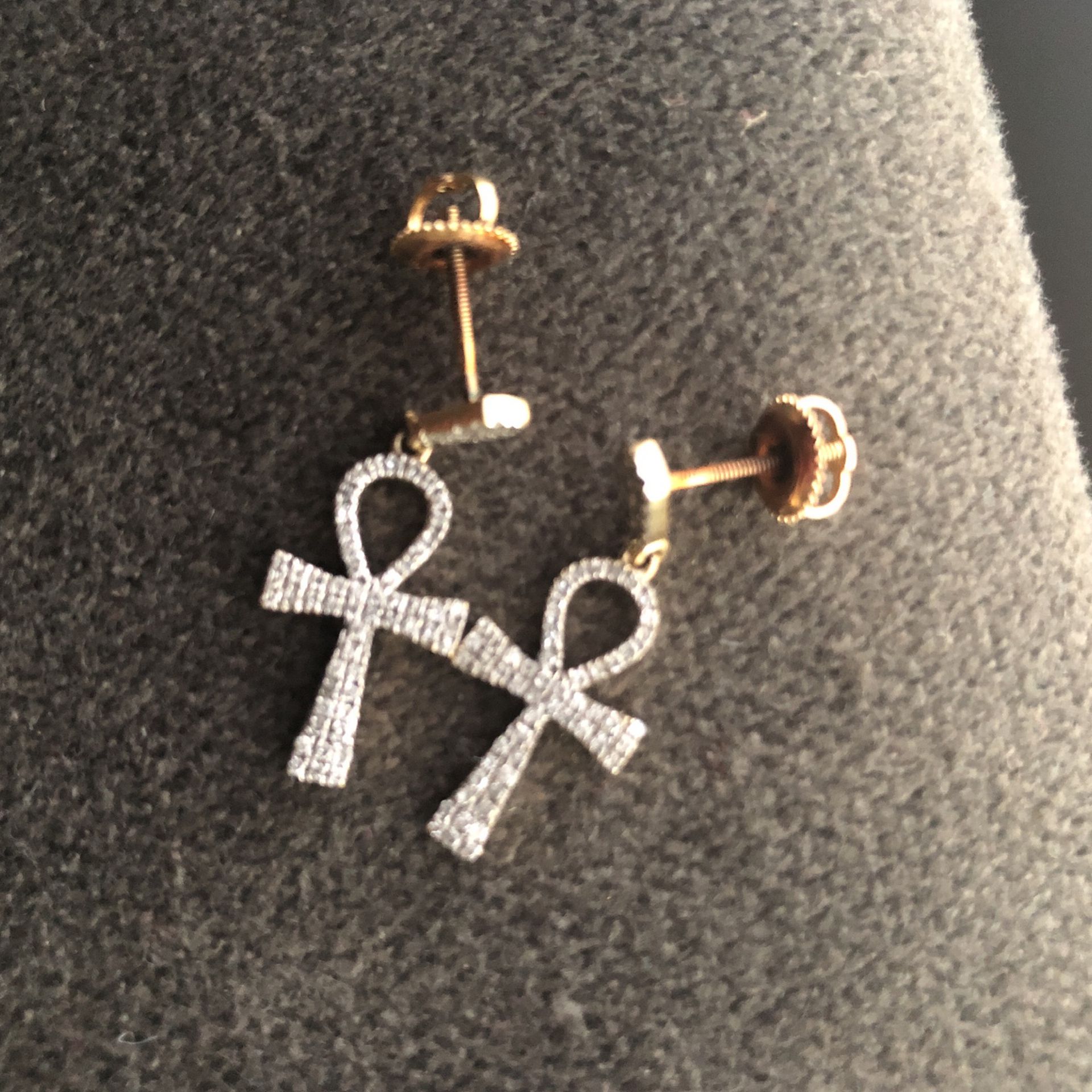 10k Gold Diamond Earrings 
