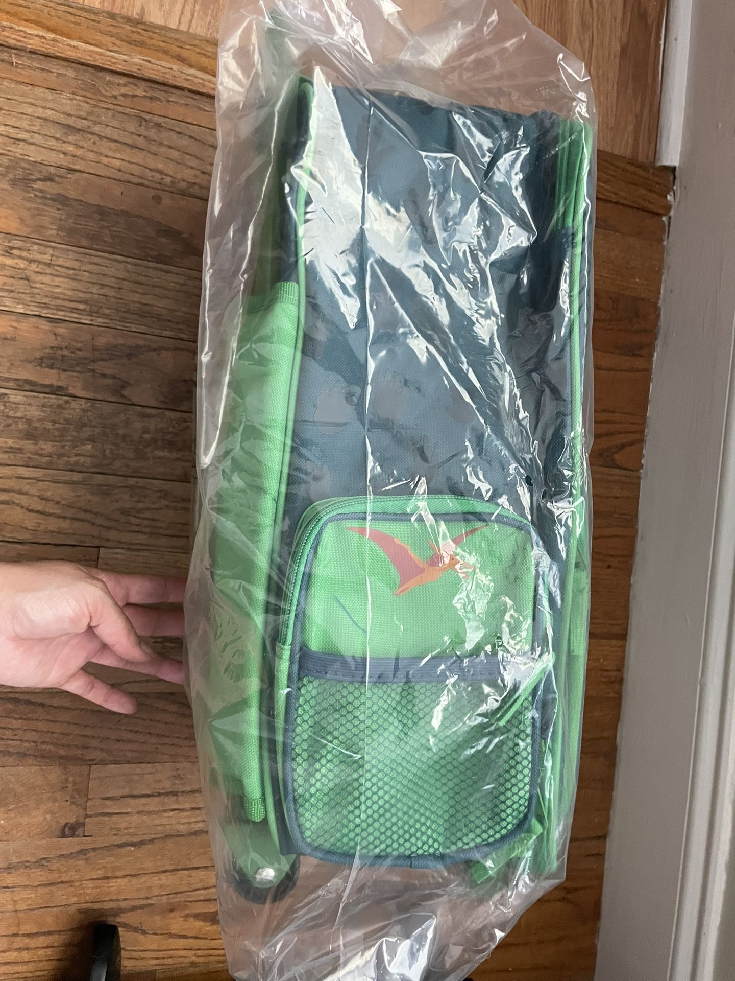 Kids Back Packs New With Weels $50