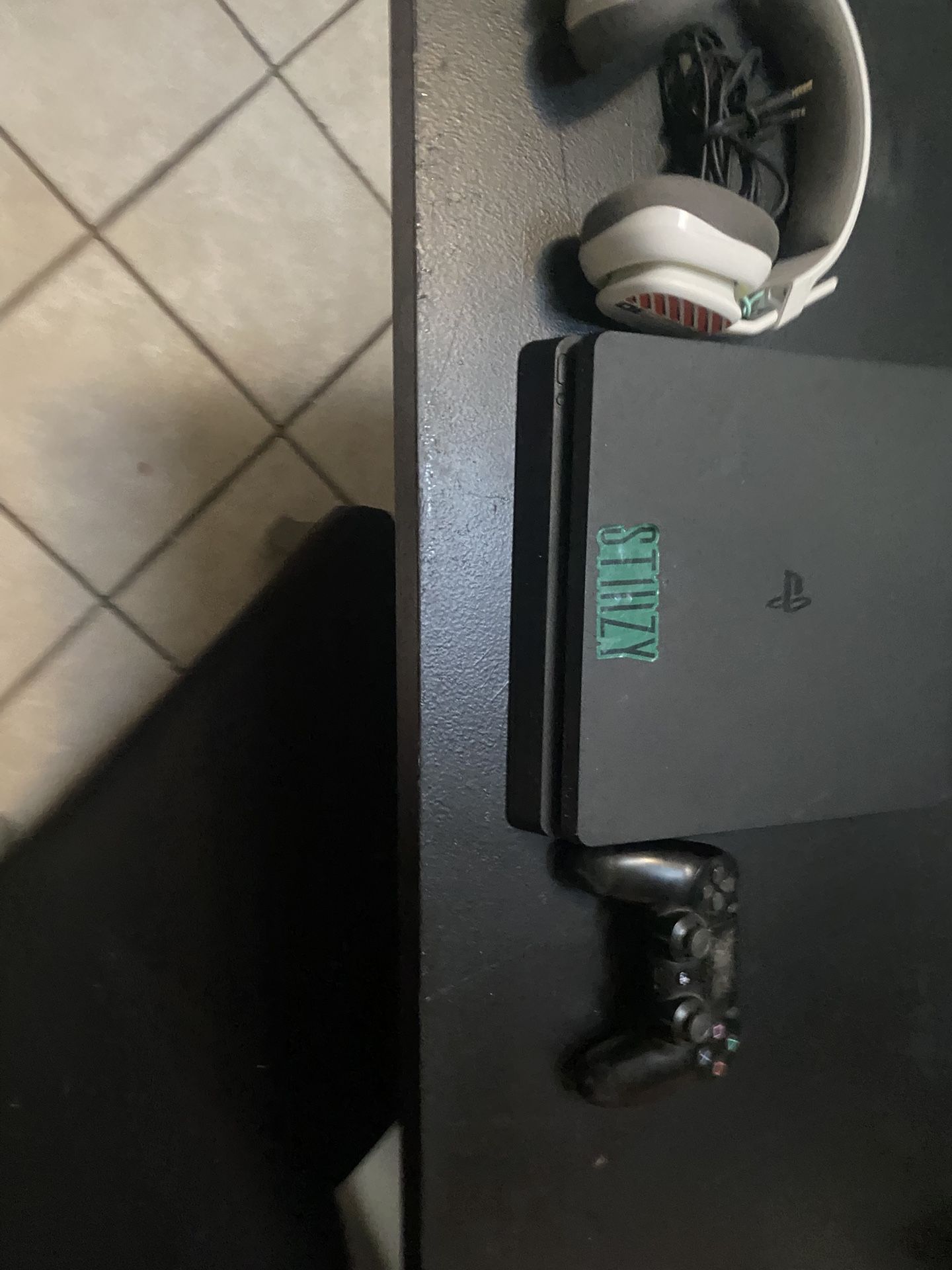 PS4 Slim