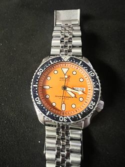 Seiko - June 2007 SKX011J "Orange Boy" Automatic 200m Diver Watch Made in Japan