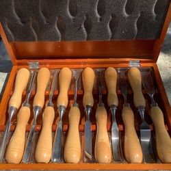 Wood carving set