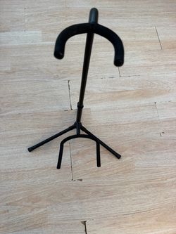 Guitar stand