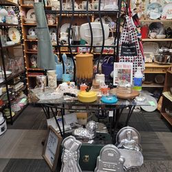 Pfaltzgraff, Holly Hobbie, Coke, Tupperware...