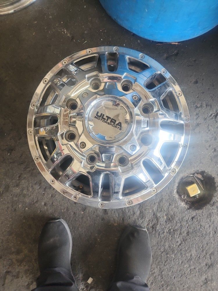 2 Ultra Motorsports Rims