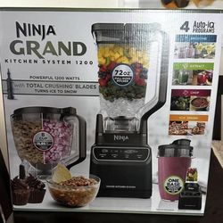 Licuadora Ninja con un vaso y un procesador NEW