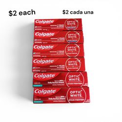 Colgate Optic White Stain Fighter Clean Mint Paste Teeth Whitening Anticavity Toothpaste, 3.8 oz