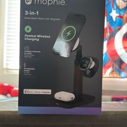 Mophie Charging Stand 