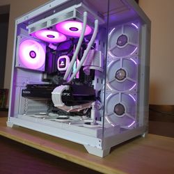 🔥 RTX 7800 XT Gaming PC | i7-10700K | 32GB RGB | 4.5TB Storage | White Build