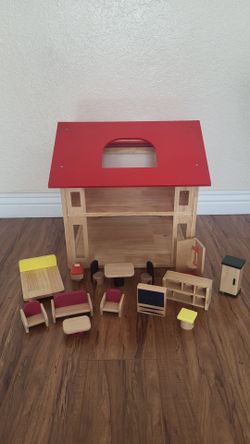 Wooden Play House Toy With Accessories ( Price Firm!)