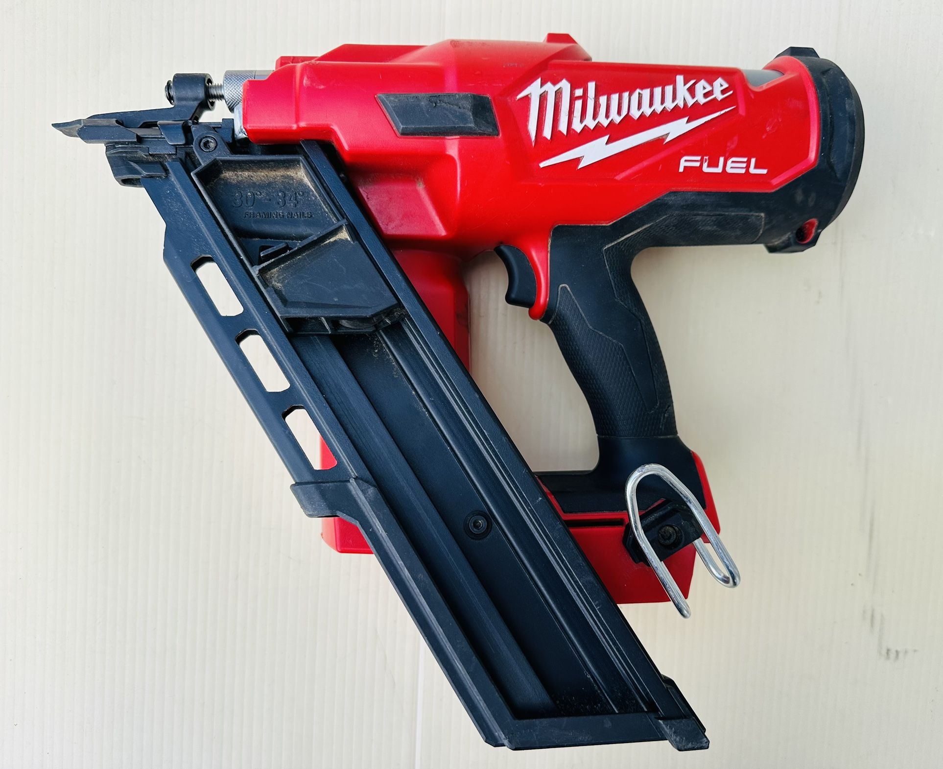 MILWAUKEE 2745-20 M18 FUEL 3-1/2" 30-Degree Cordless Framing Nailer- Tool Only