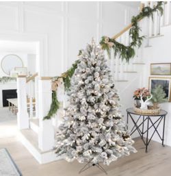 CHRISTMAS TREE 6.5feet