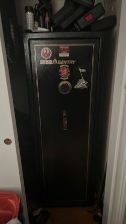Sentry Combination dial gun safe