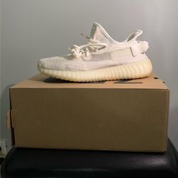 YZY 350 v2  Size 7 1/2 
