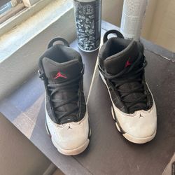 size 2y 'Jordan 6 rings'