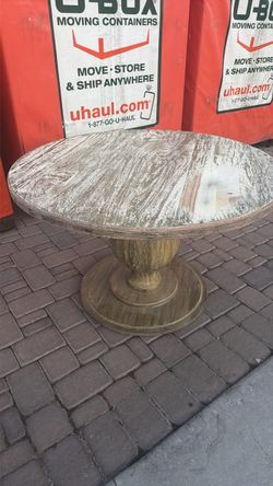 Free round table