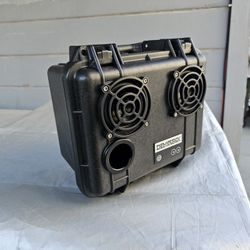 Pelican Products 1300 Case - Demerbox, 2 Speaker, Awesome Sound, Black, Good Condition