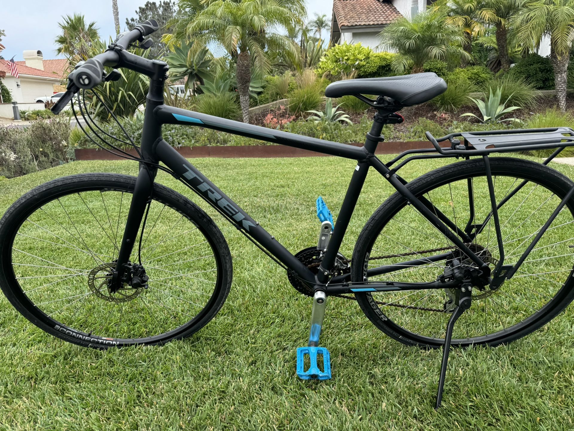 Trek FX 2 Commuter Hybrid / Large