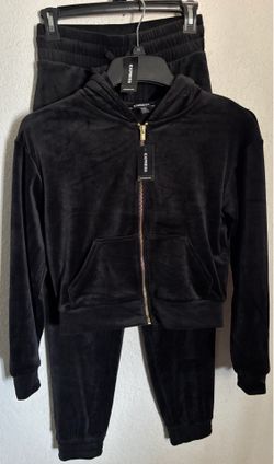 *NWT* Express velour tracksuit (open to offers)