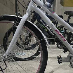 Huffy casoria bike hotsell