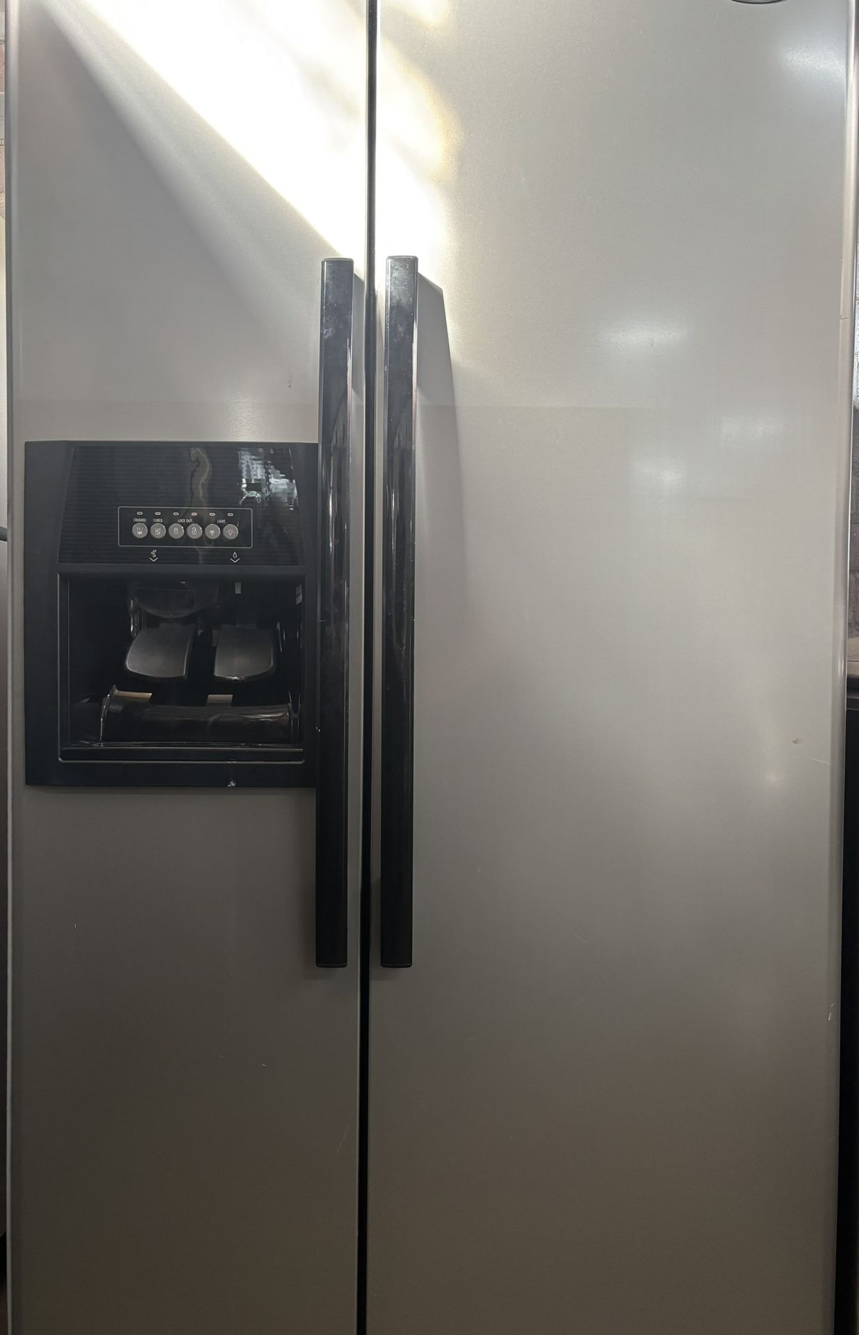 Whirlpool Side By Side Refrigerator 