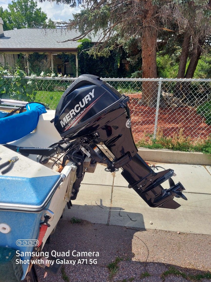 Cool Fiberglass Boat With Newer Moter
