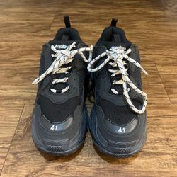 Black/White Balenciaga