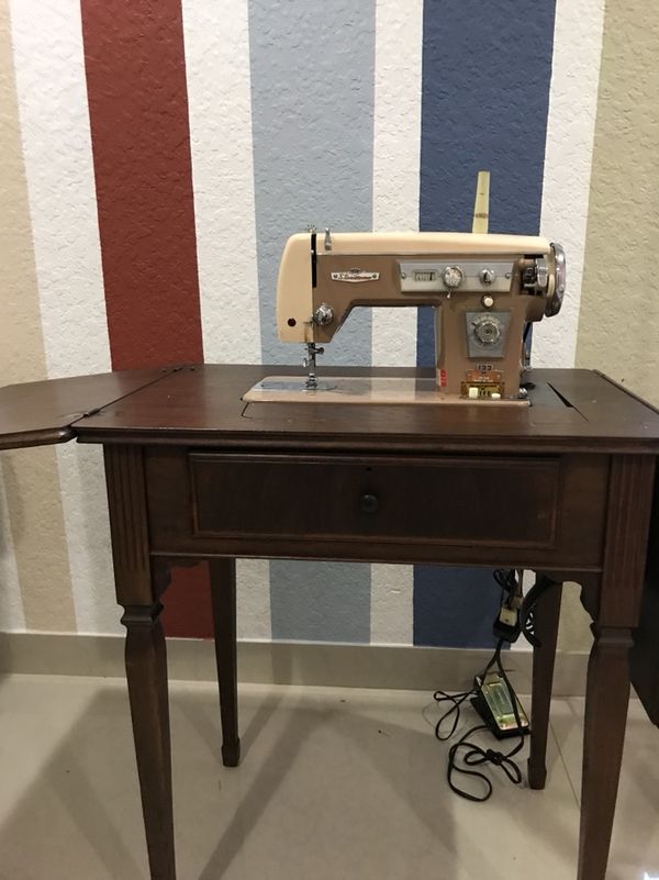 Vintage Stradivaro Sewing Machine W Built In Desk Just Tuned Oiled For Sunrise Fl Offerup