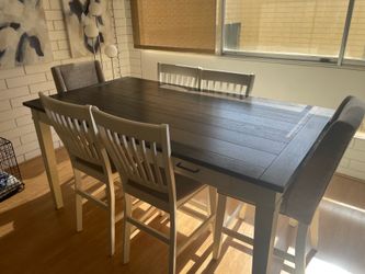 Dining table and 6 chairs