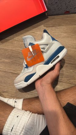 Jordan 4 