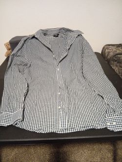 H&M Gingham Button-Down Shirt L $5