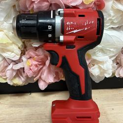Milwaukee M18 18V Lithium-Ion Brushless Cordless 1/2 in. Compact Drill/Driver (Tool-Only)