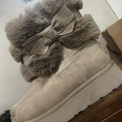 Guess Boots Size 9