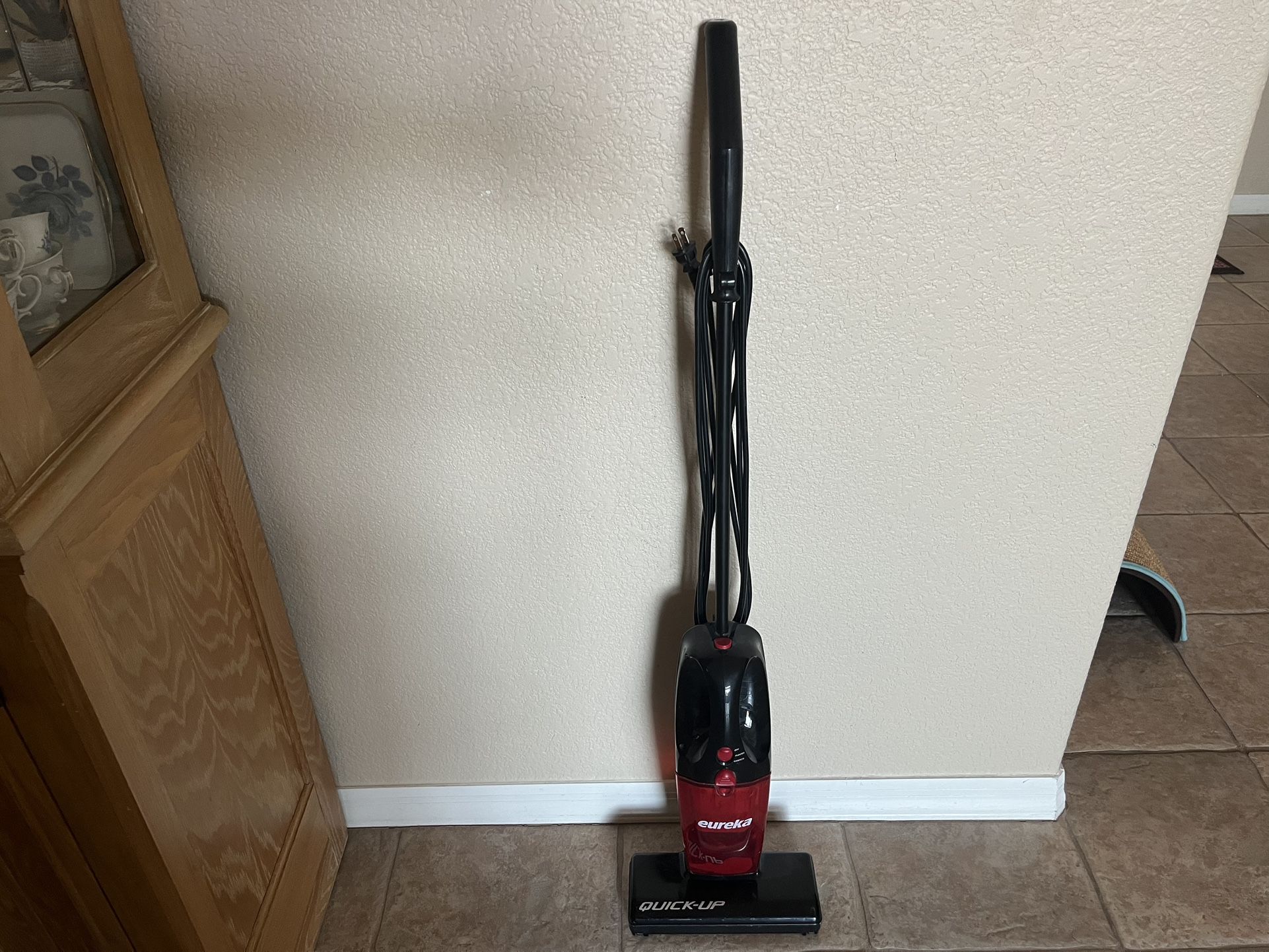 Eureka “ Quick-Up” Vac