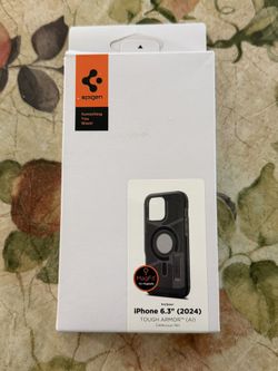 Spigen iPhone 16 Pro Case With Kick Stand
