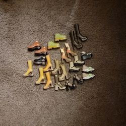 Bratzs Doll Shoes ( CHEAPPPP )