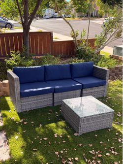 wicker outdoor furniture