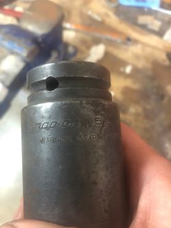 Snap on socket