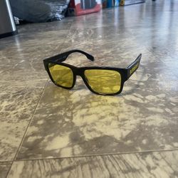 Burberry Sunglasses 🕶️ 