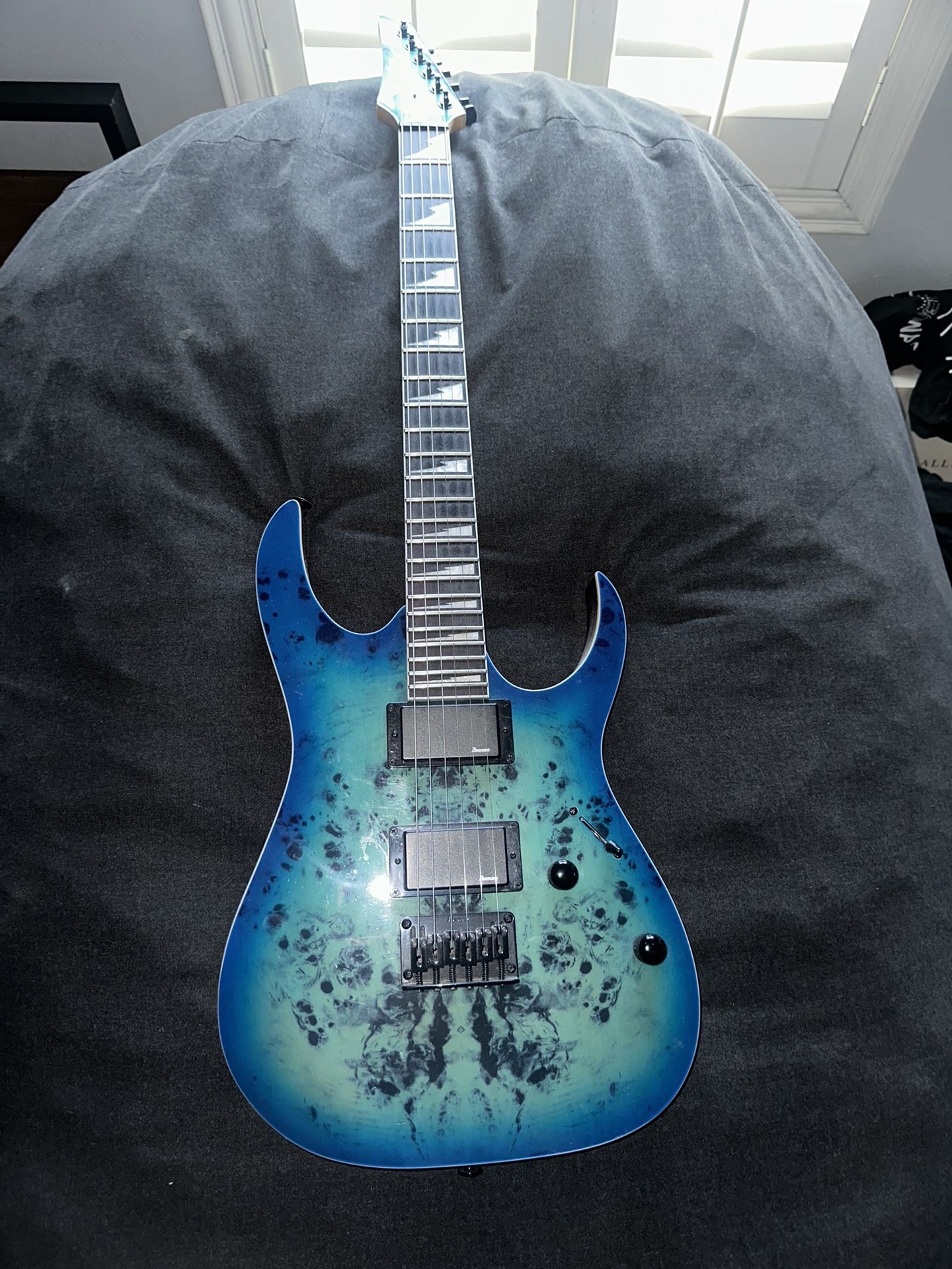 Ibanez GIO GRGR221PA Electric Guitar - Aqua Burst