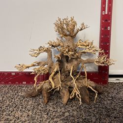 Bonsai tree decoration for fish tank