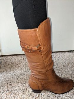 Women's Cobb Hill Leather Tan Tall Riding Calf boots size 9.