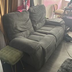 Double recliner couch with side chair