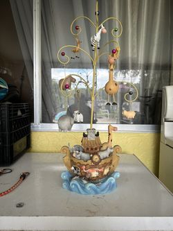 Noah’s Art Christmas Tree